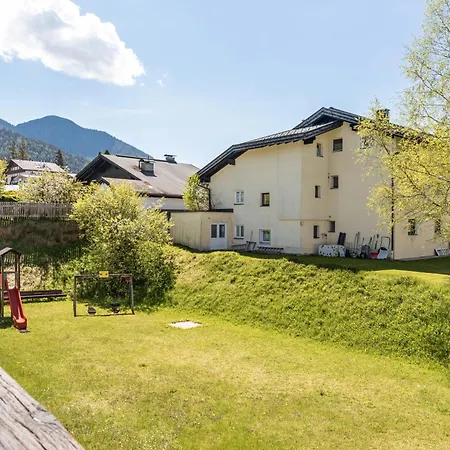 아파트 Heart In Seefeld